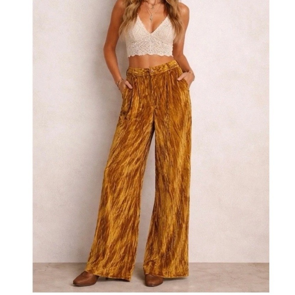 Wide-Leg Velvet Pants in Mustard Gold